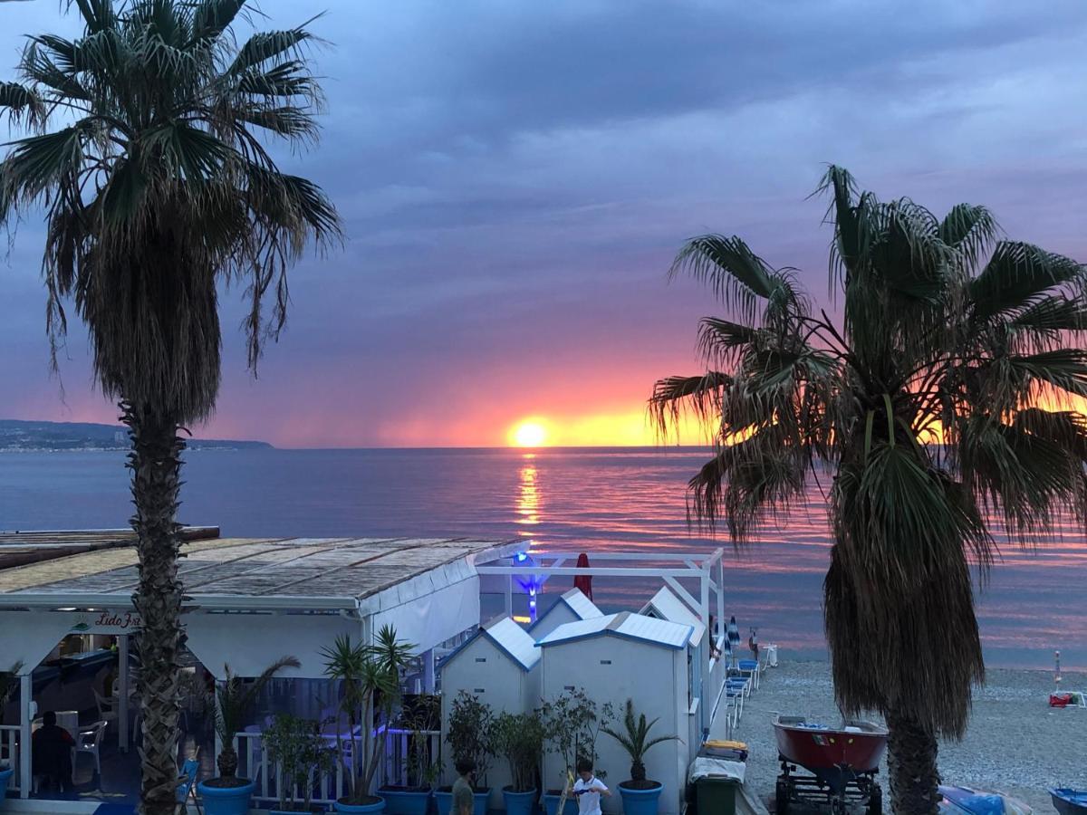 Mareblu Apartment Scilla Bagian luar foto