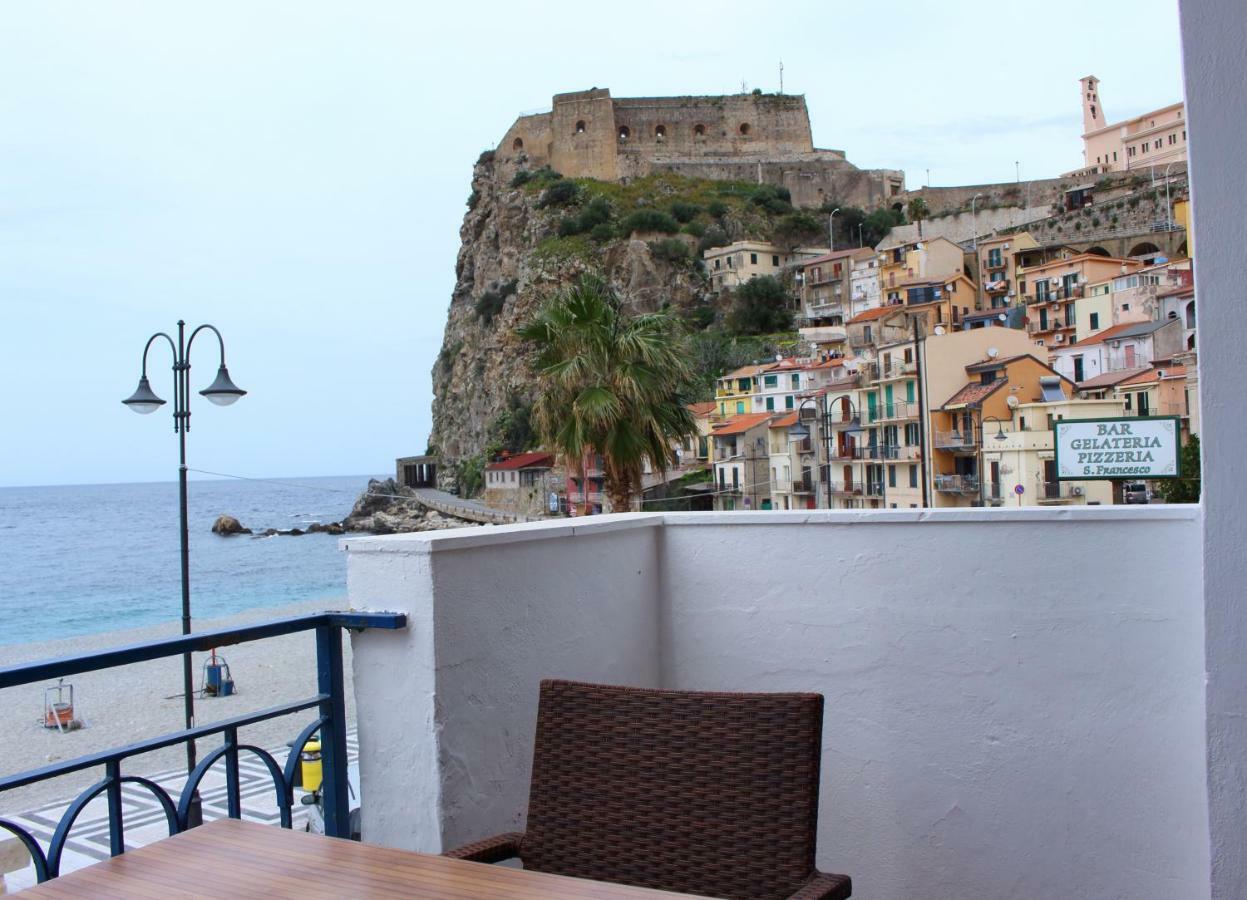 Mareblu Apartment Scilla Bagian luar foto