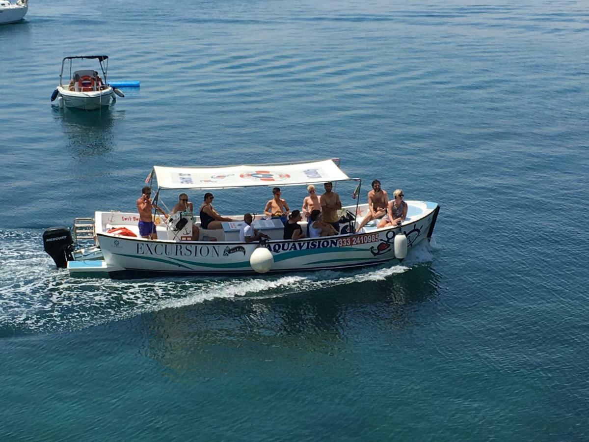 Mareblu Apartment Scilla Bagian luar foto