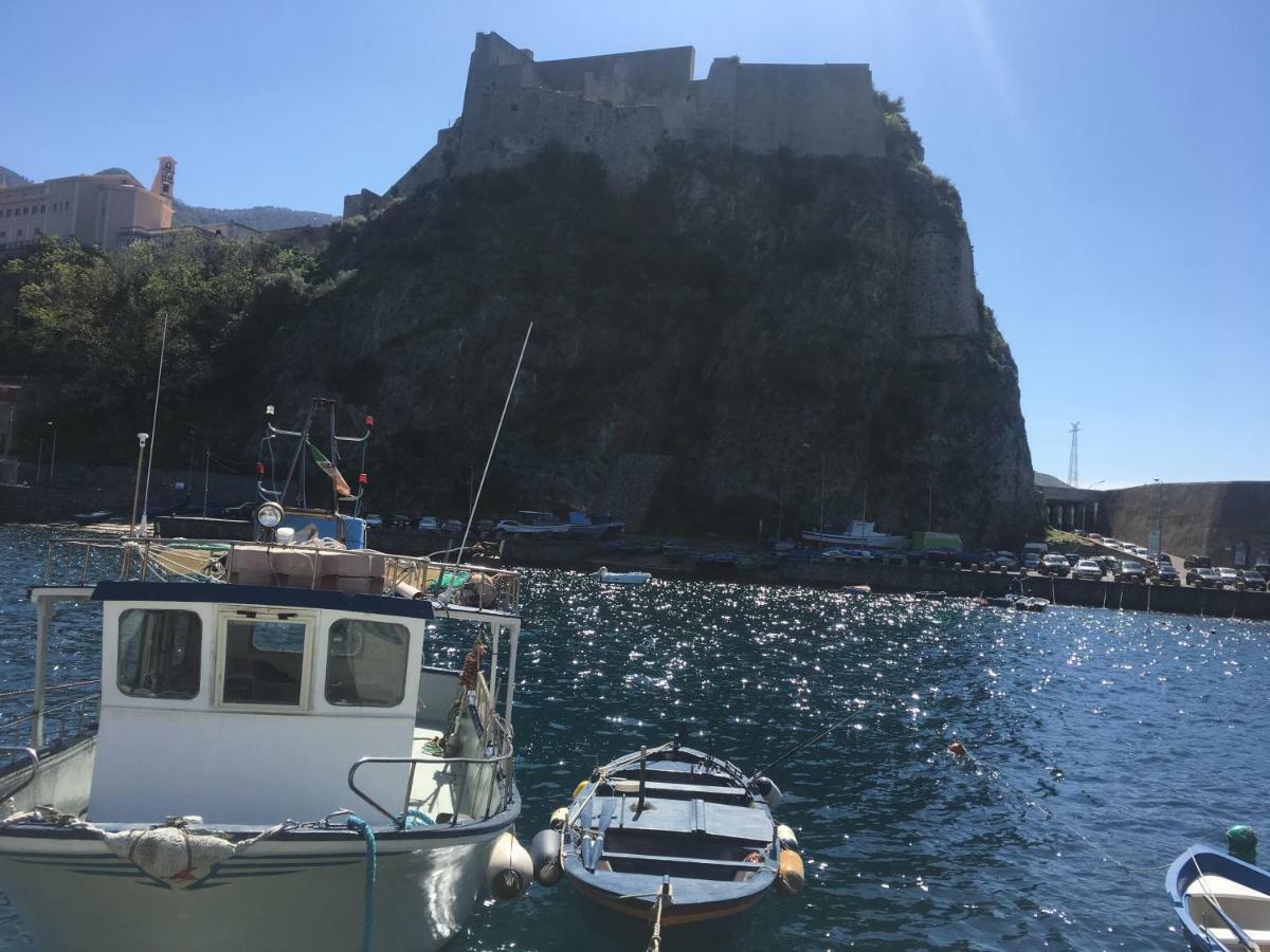 Mareblu Apartment Scilla Bagian luar foto