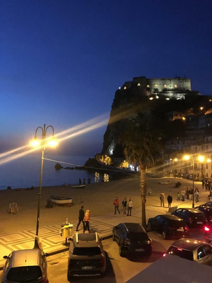 Mareblu Apartment Scilla Bagian luar foto