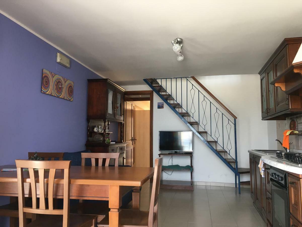 Mareblu Apartment Scilla Bagian luar foto