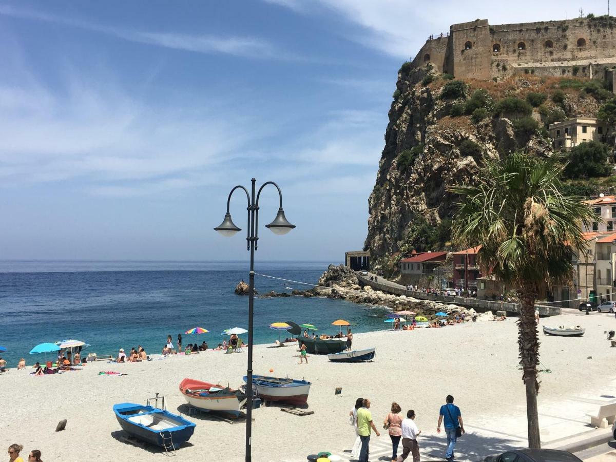Mareblu Apartment Scilla Bagian luar foto