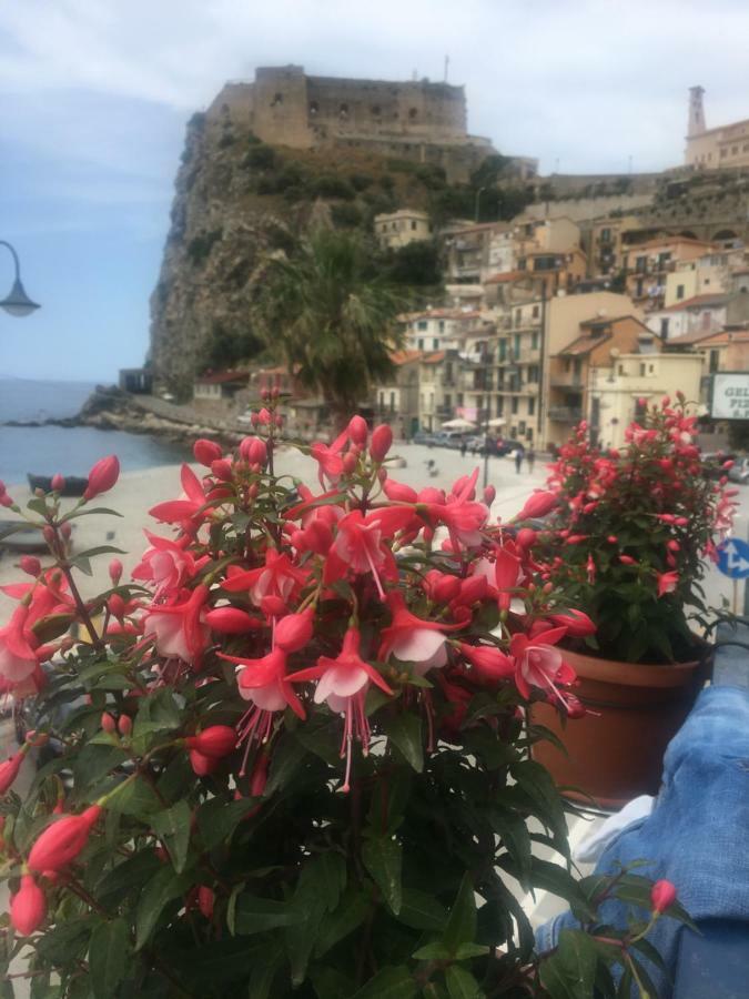 Mareblu Apartment Scilla Bagian luar foto