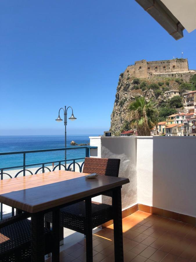 Mareblu Apartment Scilla Bagian luar foto